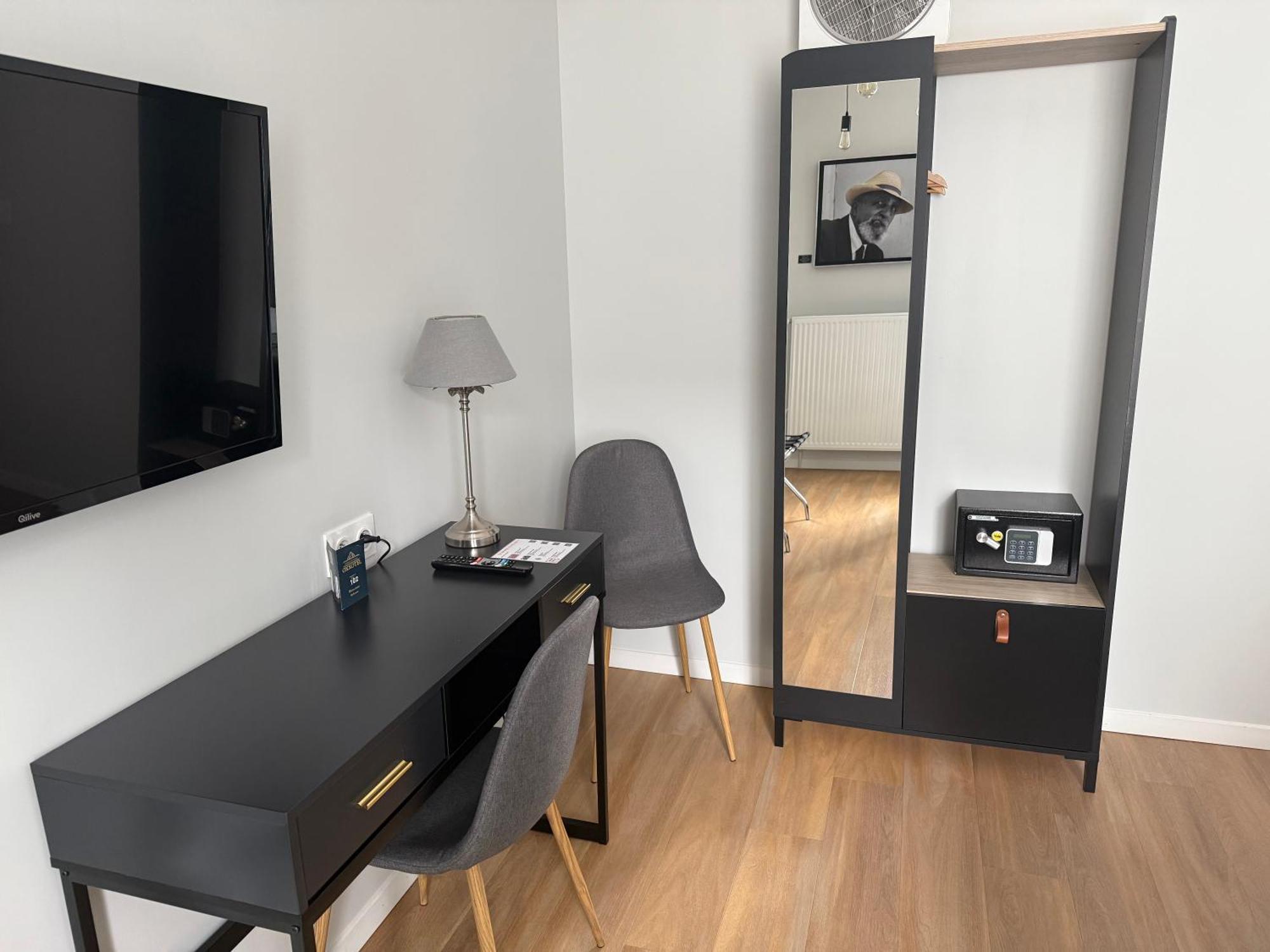 Oxxotel & Spa Valognes Eksteriør bilde